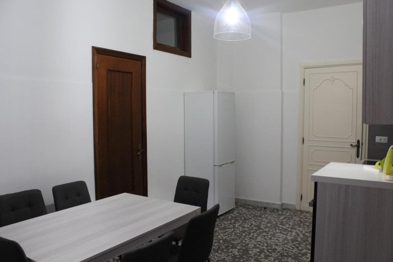Apartment Little Бари Екстериор снимка
