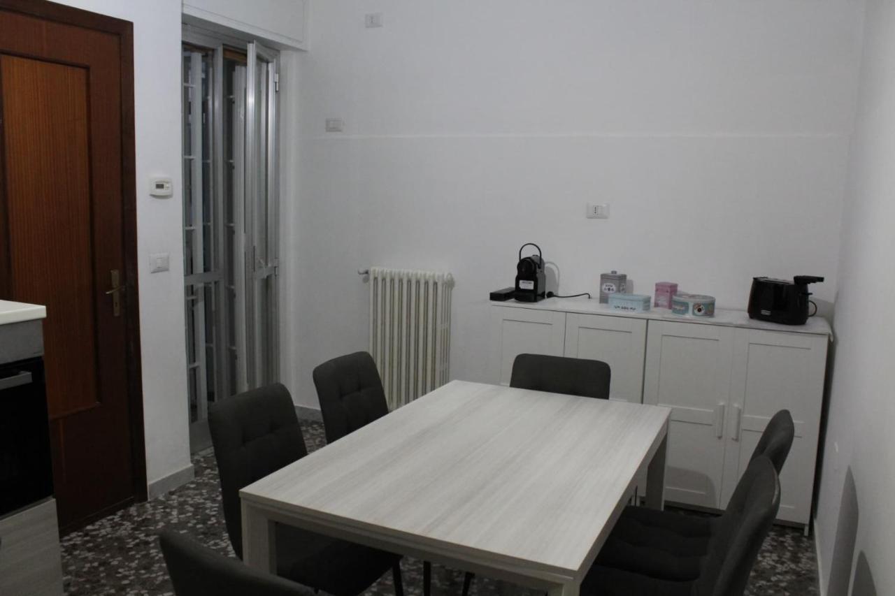 Apartment Little Бари Екстериор снимка