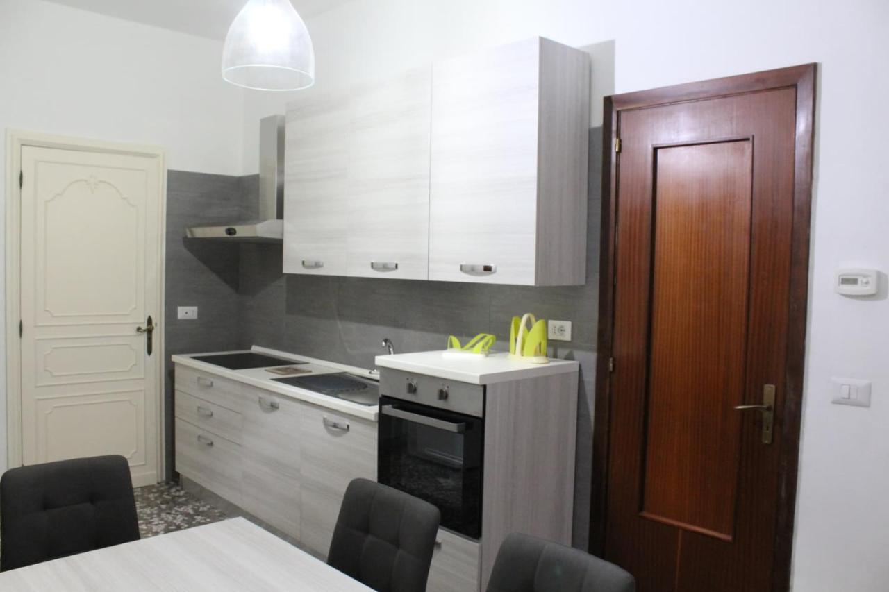 Apartment Little Бари Екстериор снимка