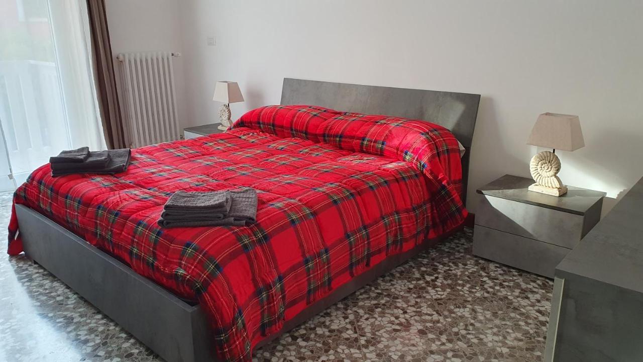 Apartment Little Бари Екстериор снимка